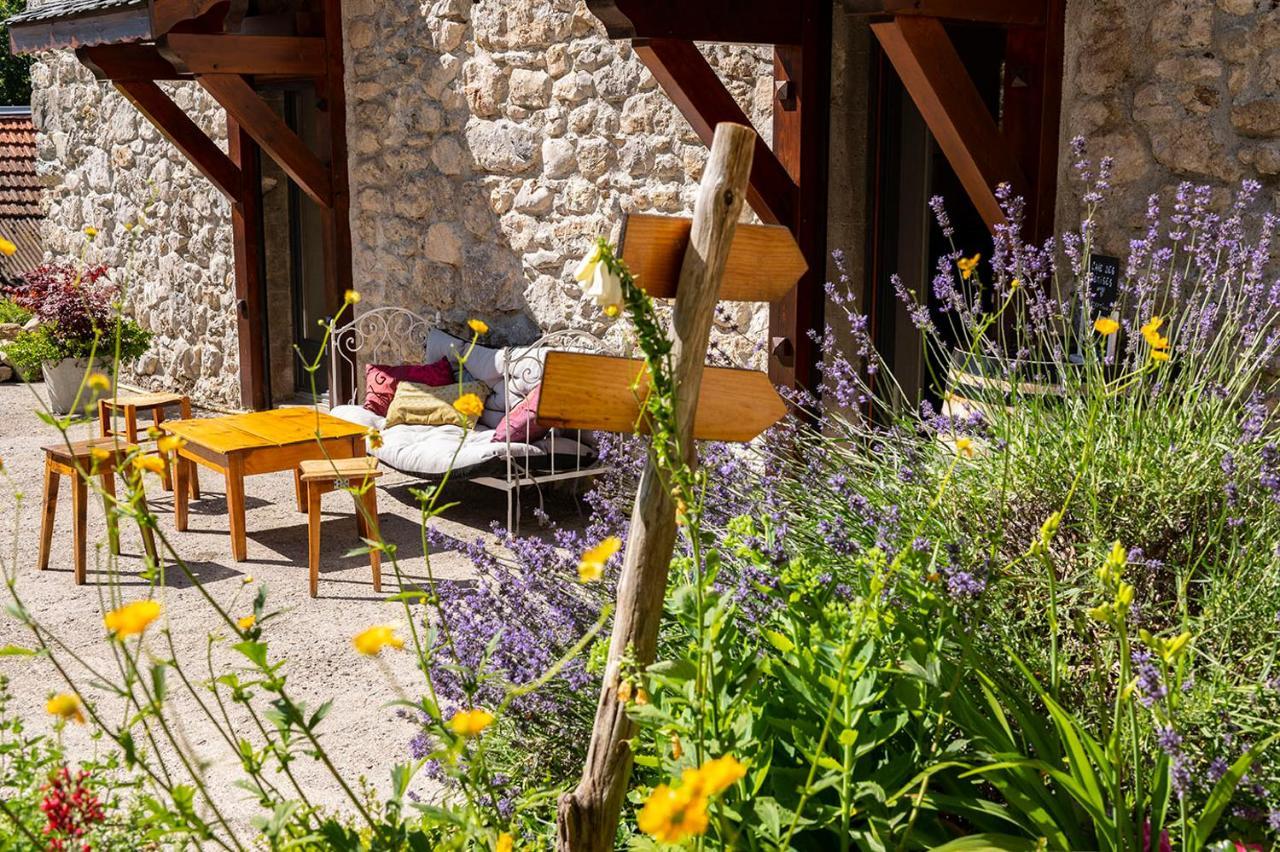 Un R De Memises Bed & Breakfast Thollon-les-Memises Exterior foto