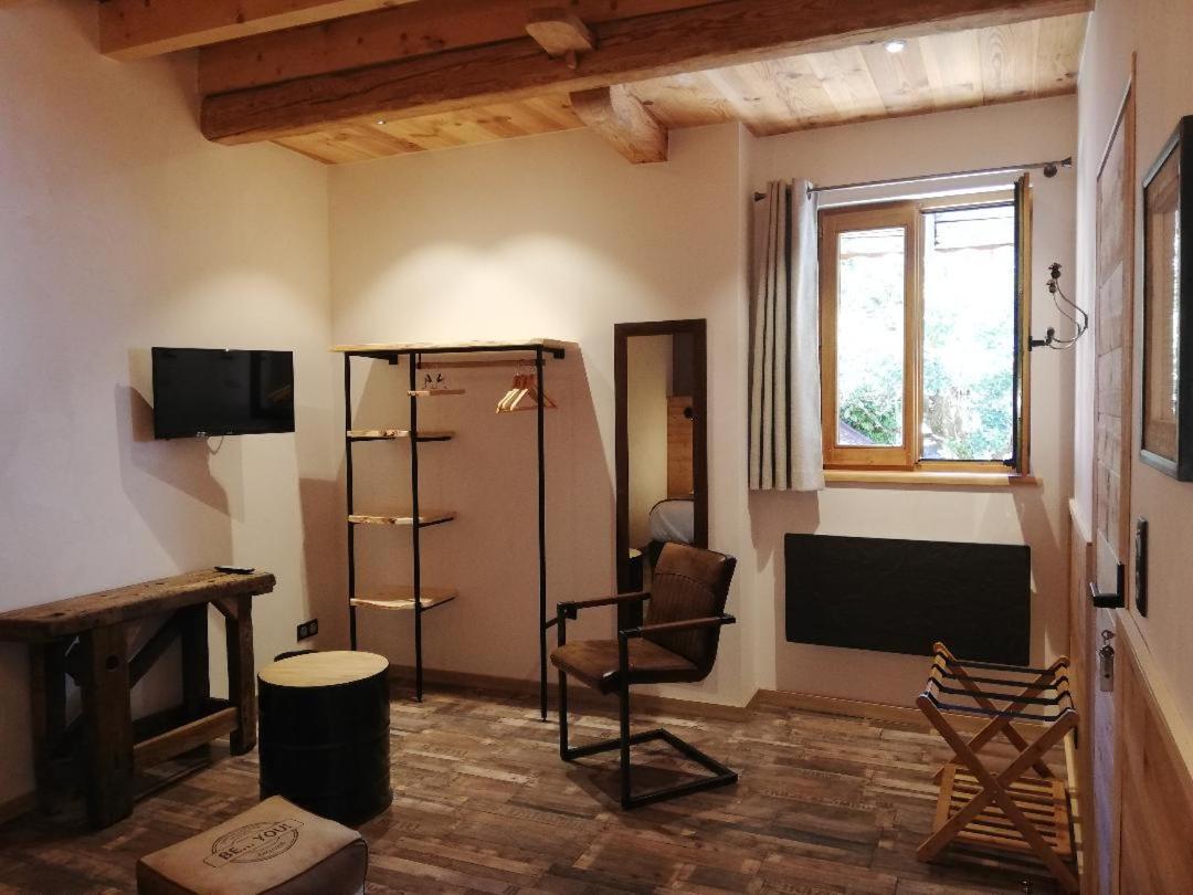 Un R De Memises Bed & Breakfast Thollon-les-Memises Exterior foto